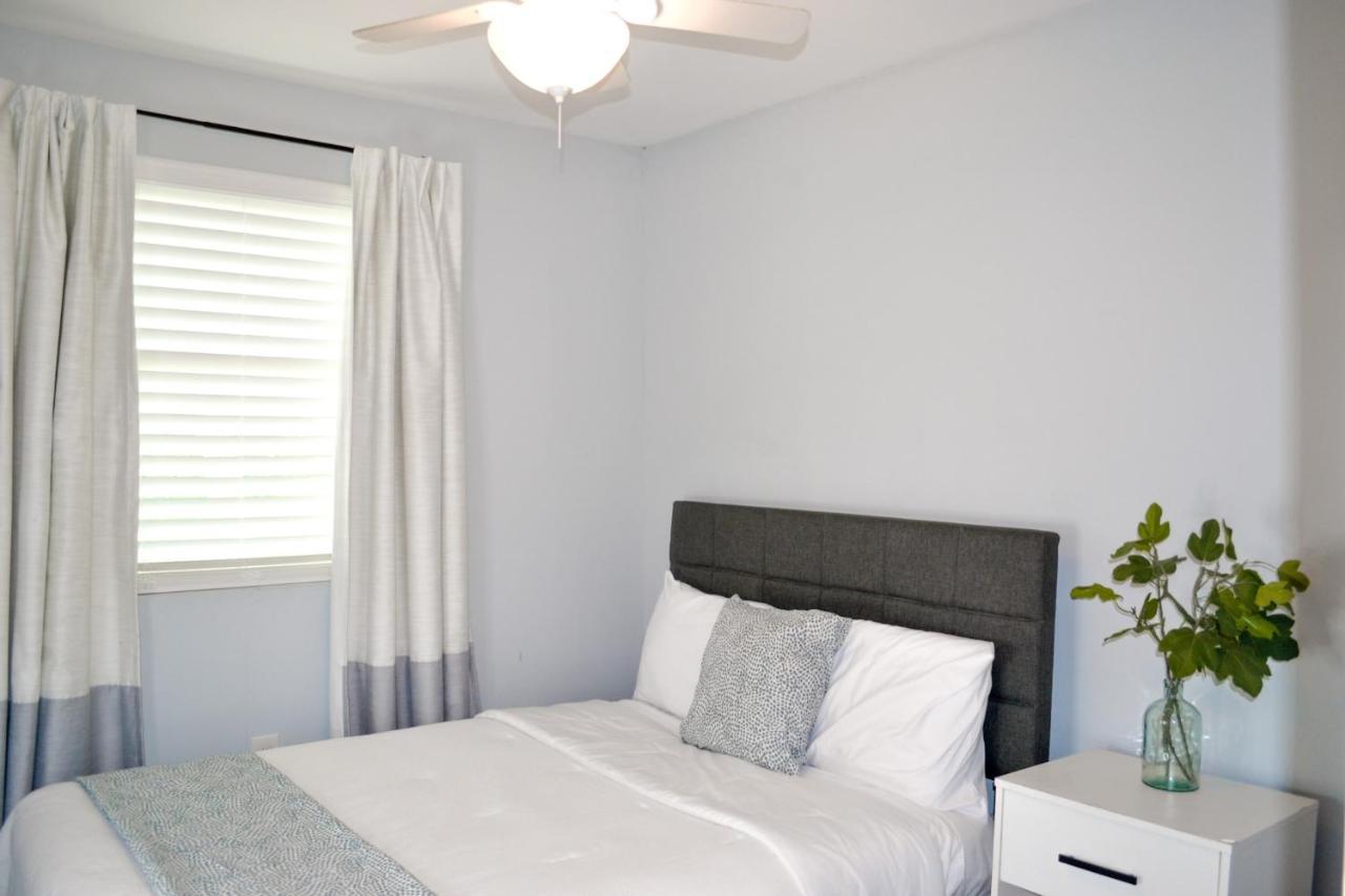 Convenient Atlanta Home Exterior photo